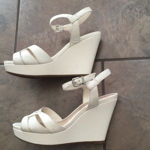 Gianni Bini leather ivory shoes 8M